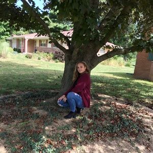 Meet your Posher, Nora